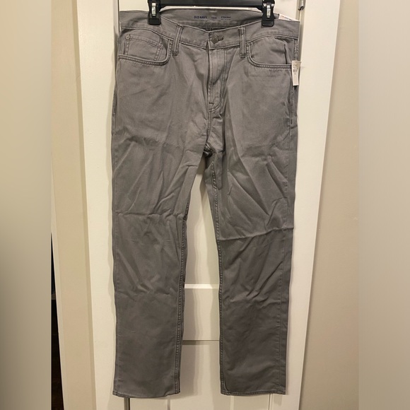 Old Navy Men’s Light Grey Straight Pants - Picture 2 of 7